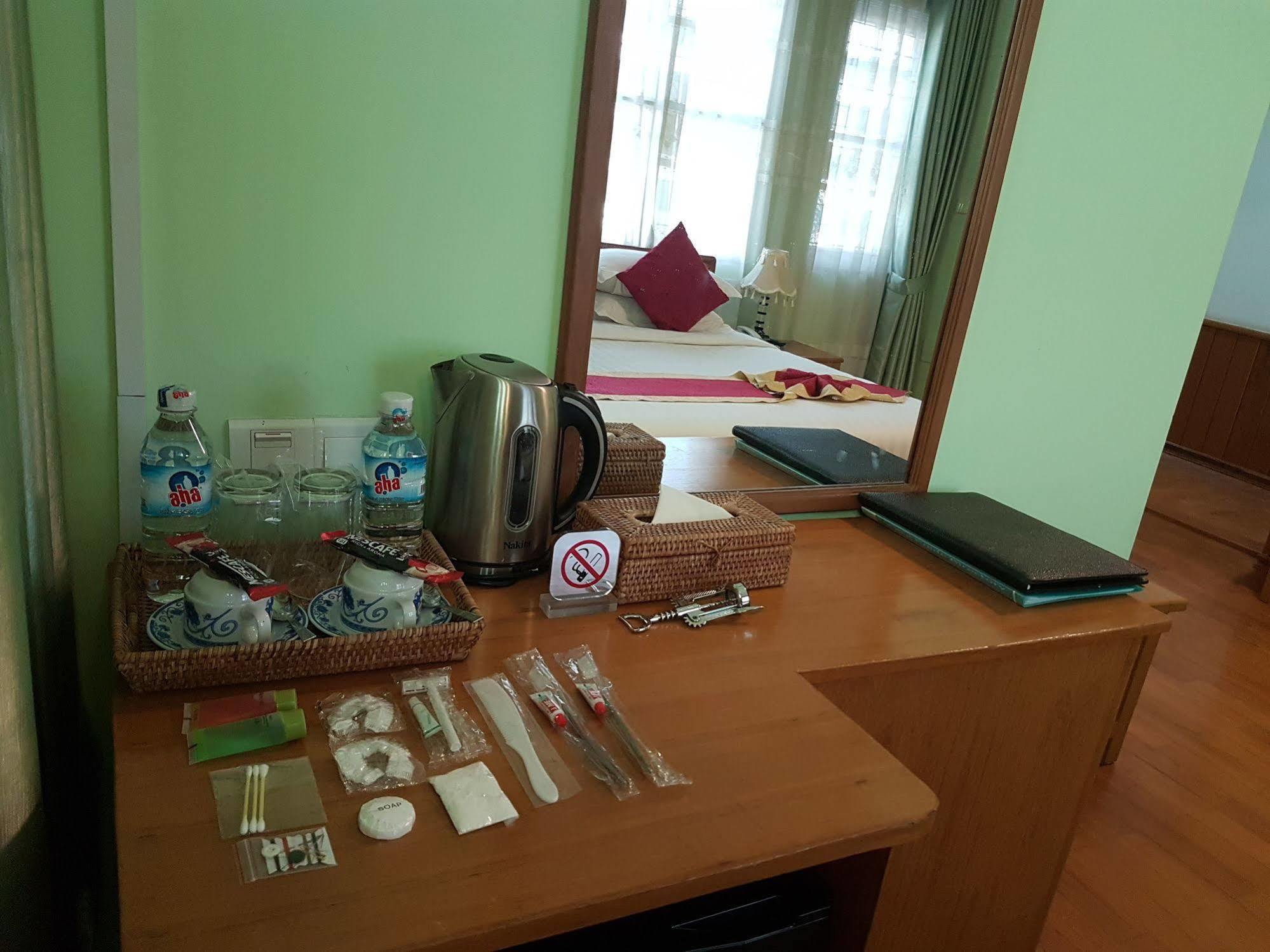 Hotel A1 Мандалай Экстерьер фото