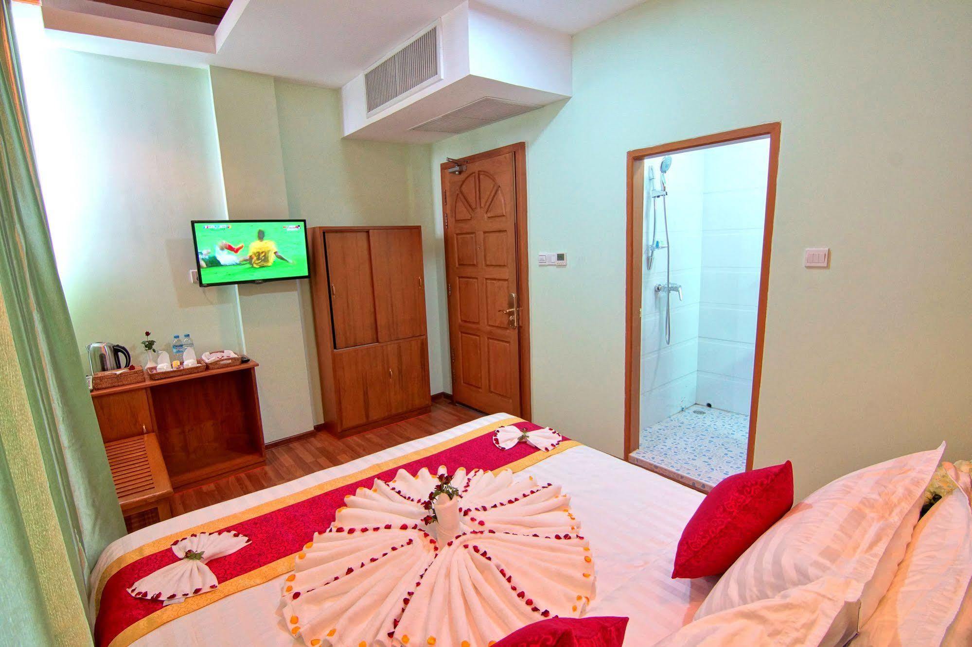 Hotel A1 Мандалай Экстерьер фото