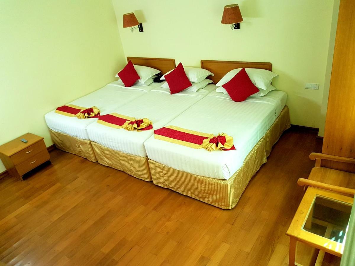 Hotel A1 Мандалай Экстерьер фото
