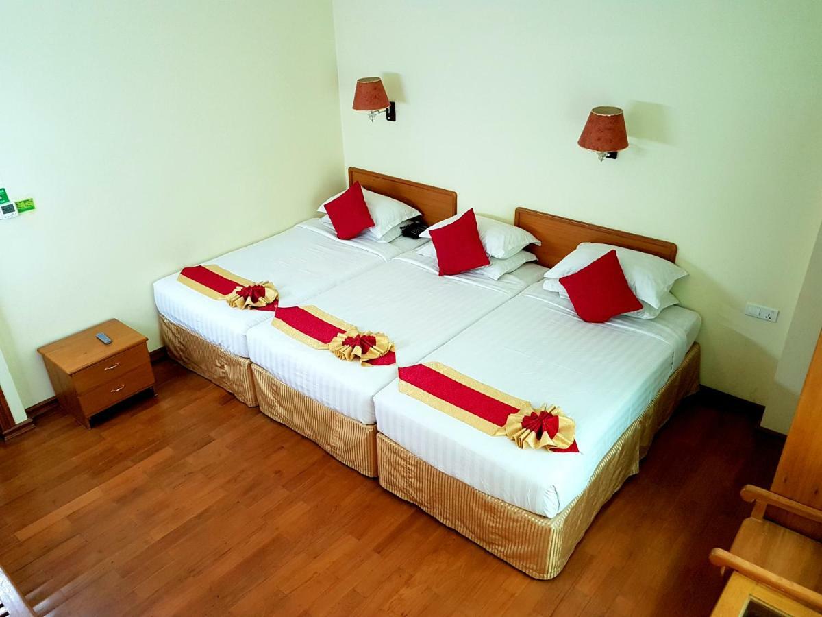 Hotel A1 Мандалай Экстерьер фото