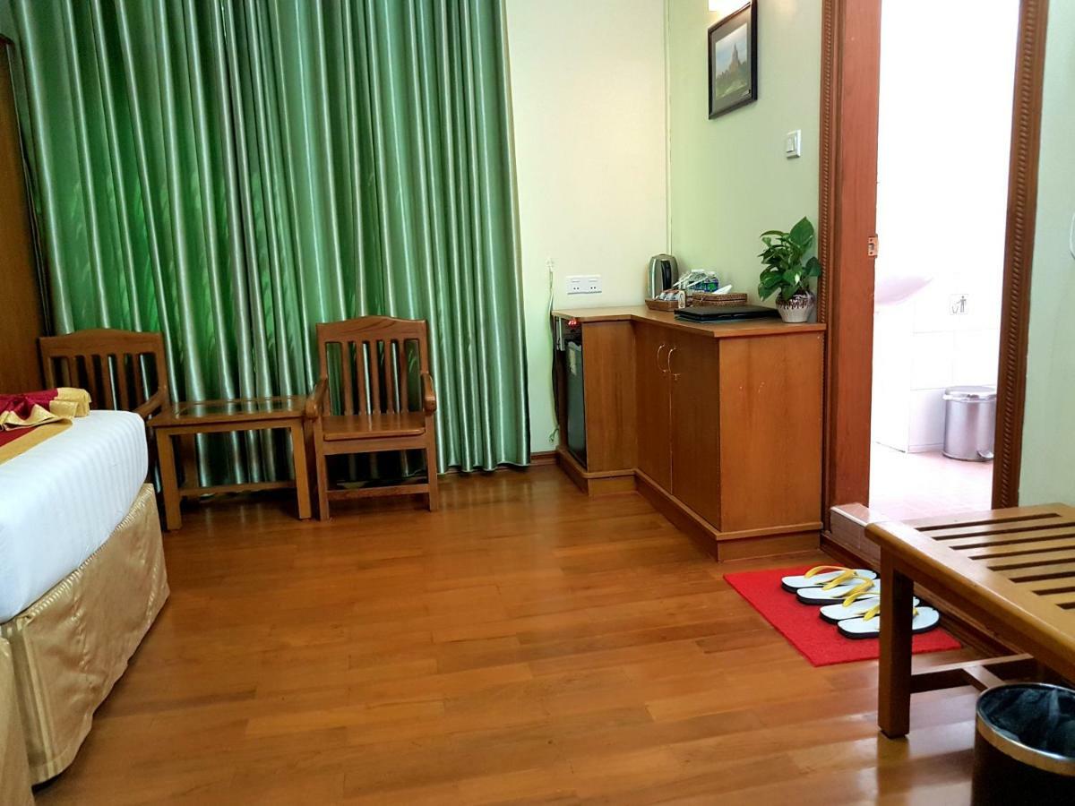 Hotel A1 Мандалай Экстерьер фото